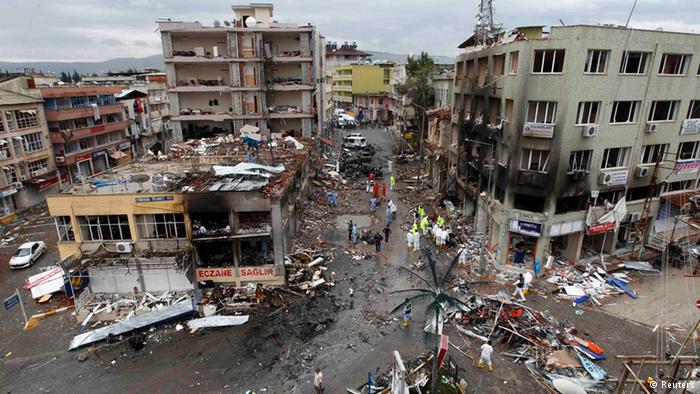 27 people killed in Turkey bomb attack